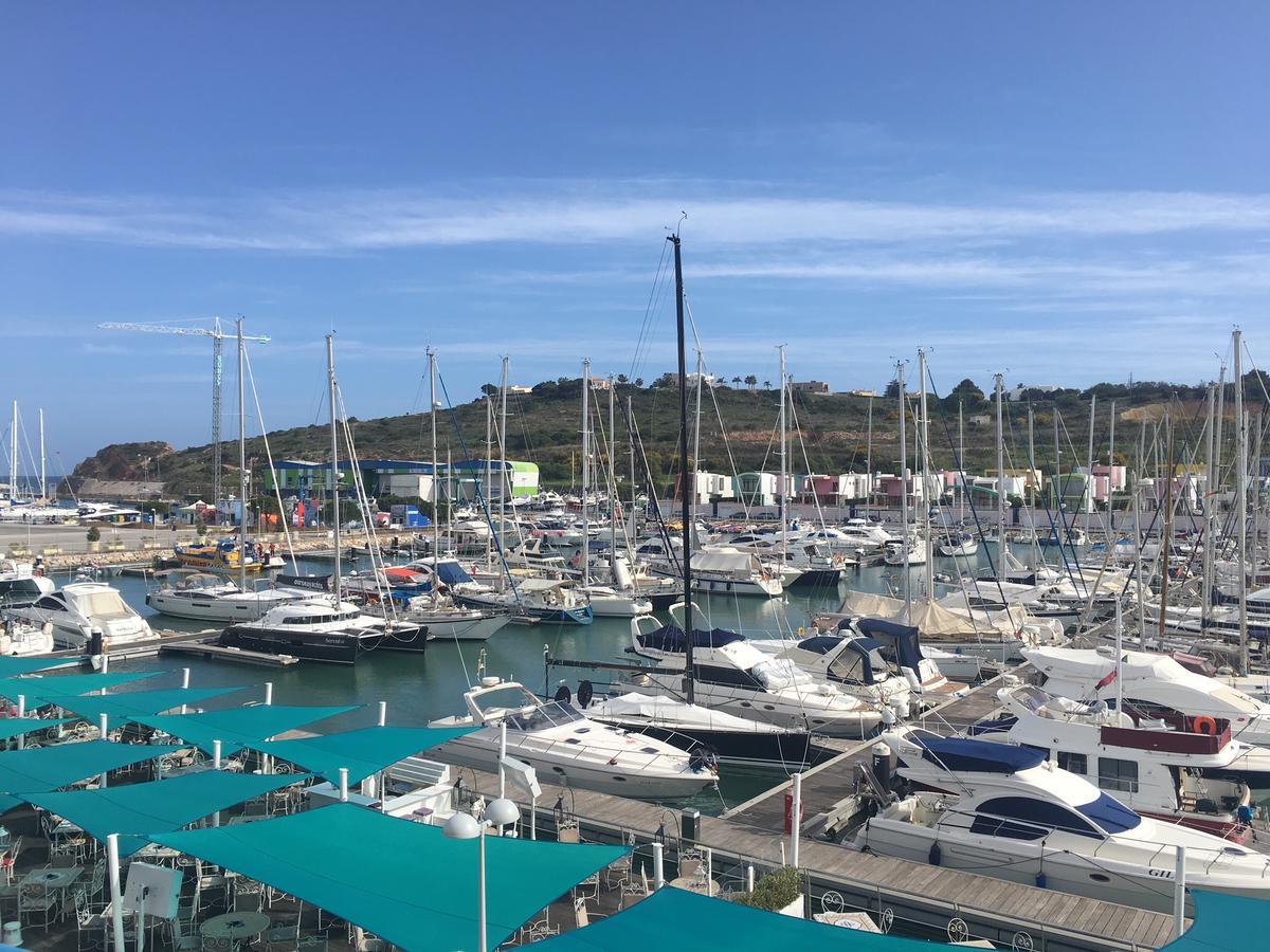Marina Water View - 6 People, Bars & Restaurants Apartment Albufeira Luaran gambar